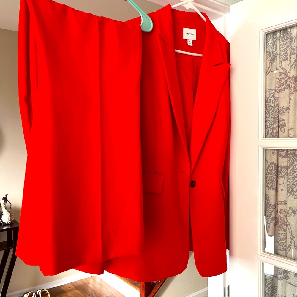 Coral Nine West Women Suit